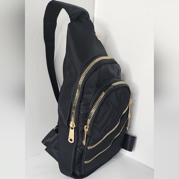 Stylish Black Women's Multi Compartment Quilted Sling Crossbody Bag - Picture 5 of 7